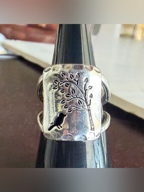 Vintage Nature Inspired Silver Hollow Bird & Tree Ring 🌿🐦‍⬛
